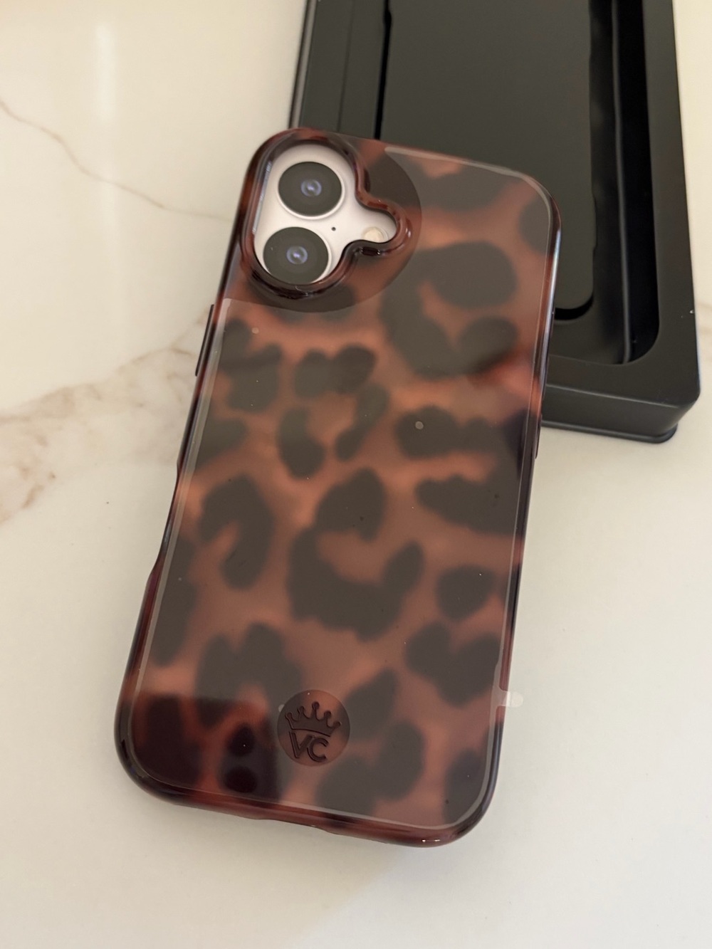 Velvet caviar It Girl Leopard iPhone 17 Case